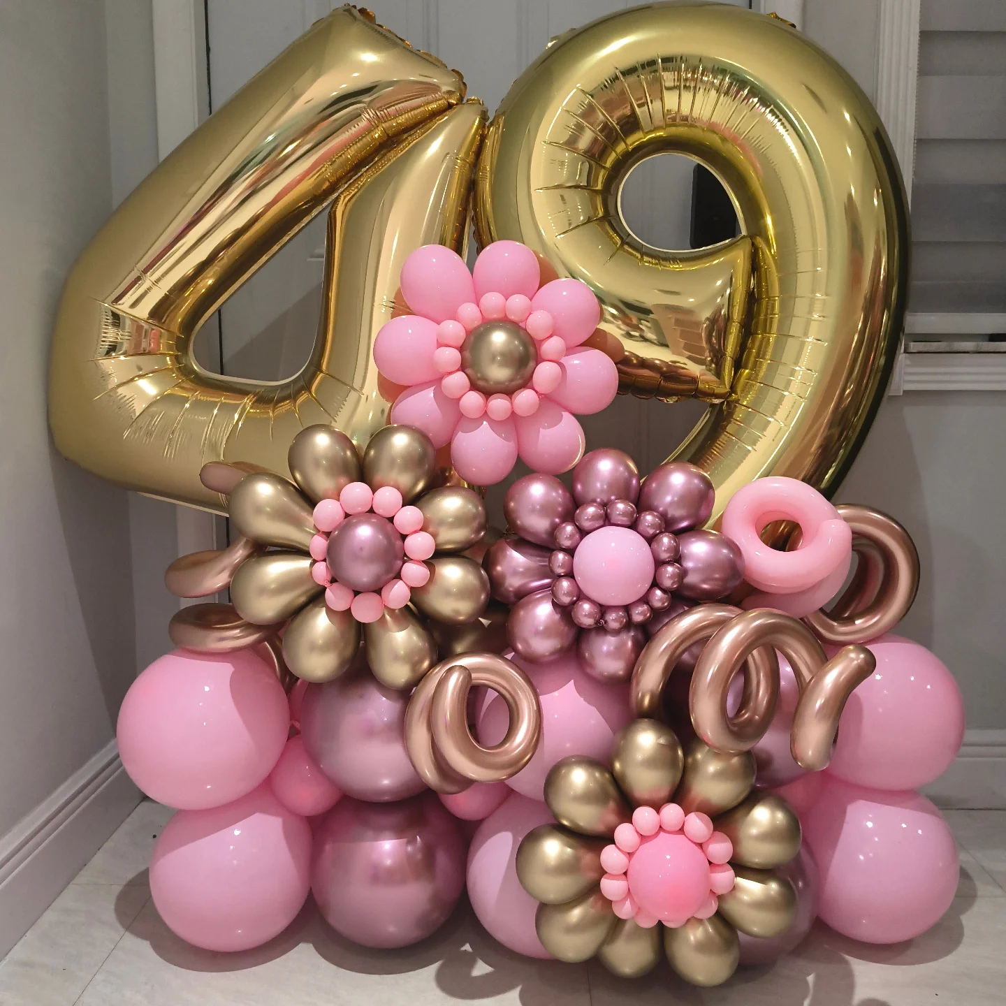 Rose gold number balloon bouquet